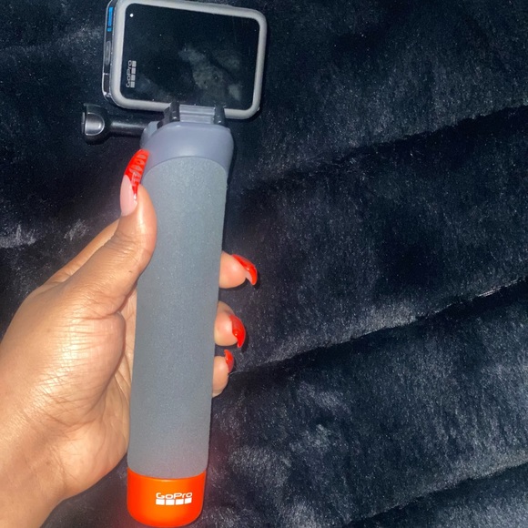 GoPro11 Black Bundle - Picture 10 of 12